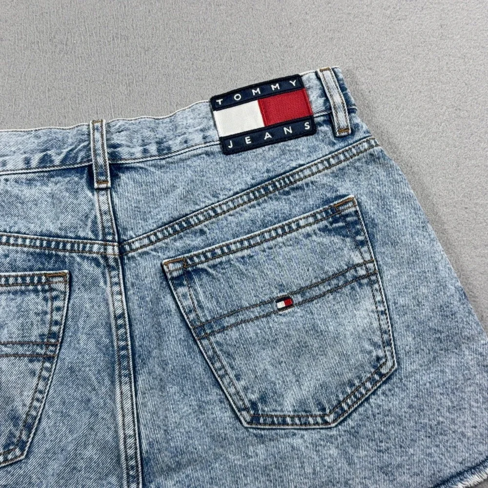 Vintage Tommy Jeans Denim Shorts Women 30 High Rise Raw Hem Acid Wash Light Blue - Picture 10 of 11